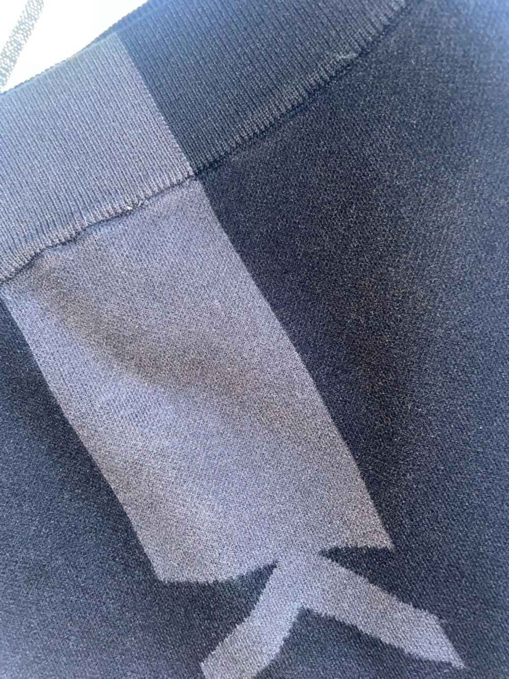 KITH | Knit Shorts - Picture 3 of 6